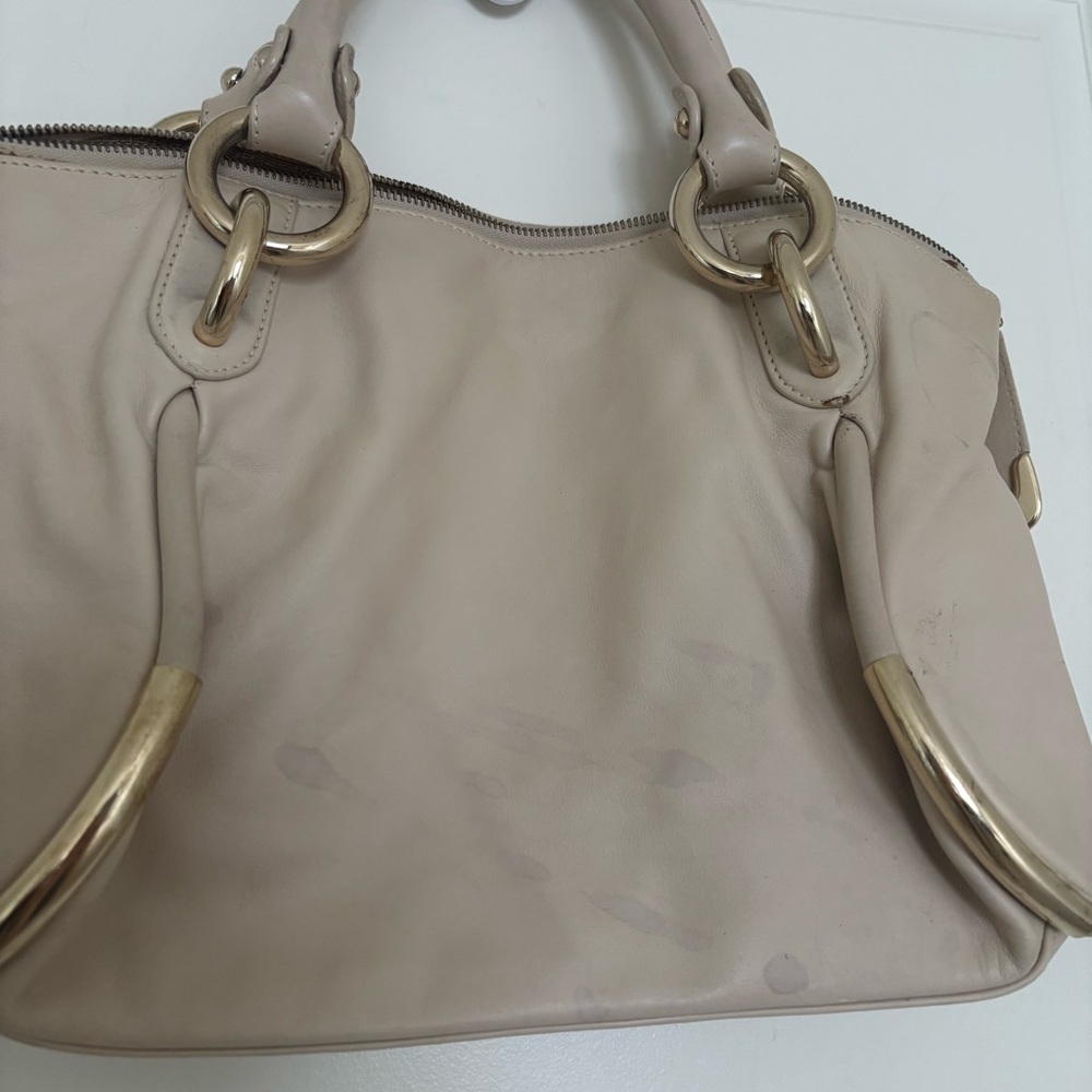 Bally Cream Handbag with Gold Accents - Picture 5 of 6